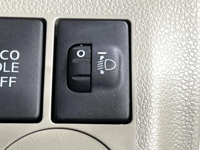 ミライース Xf 4WD CDオーディオ 寒冷地仕様 禁煙車 アイドリングストップ 盗難防止装置 電動格納ミラー トラクションコントロール エアコン プライバシーガラス(8枚目)