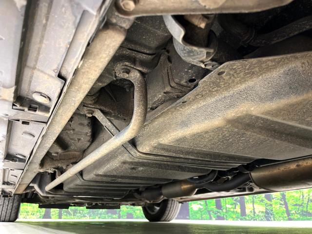 ノア Ｓｉ　ダブルバイビーＩＩＩ　４ＷＤ　ＳＤナビ　バックカメラ　両側電動ドア　寒冷地仕様　衝突軽減　禁煙車　コーナーセンサー　ＬＥＤヘッド　クルコン　ダブルエアコン　フルセグ　純正１６インチＡＷ　オートハイビーム　車線逸脱警報（24枚目）