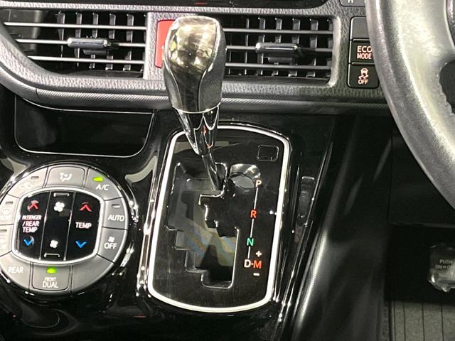 ノア Ｓｉ　ダブルバイビーＩＩＩ　４ＷＤ　ＳＤナビ　バックカメラ　両側電動ドア　寒冷地仕様　衝突軽減　禁煙車　コーナーセンサー　ＬＥＤヘッド　クルコン　ダブルエアコン　フルセグ　純正１６インチＡＷ　オートハイビーム　車線逸脱警報（26枚目）