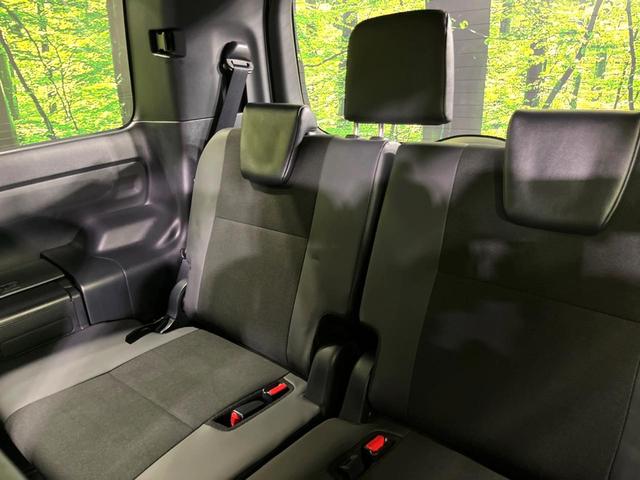 ノア Ｓｉ　ダブルバイビーＩＩＩ　４ＷＤ　ＳＤナビ　バックカメラ　両側電動ドア　寒冷地仕様　衝突軽減　禁煙車　コーナーセンサー　ＬＥＤヘッド　クルコン　ダブルエアコン　フルセグ　純正１６インチＡＷ　オートハイビーム　車線逸脱警報（36枚目）