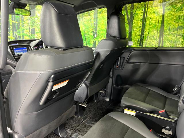 ノア Ｓｉ　ダブルバイビーＩＩＩ　４ＷＤ　ＳＤナビ　バックカメラ　両側電動ドア　寒冷地仕様　衝突軽減　禁煙車　コーナーセンサー　ＬＥＤヘッド　クルコン　ダブルエアコン　フルセグ　純正１６インチＡＷ　オートハイビーム　車線逸脱警報（39枚目）