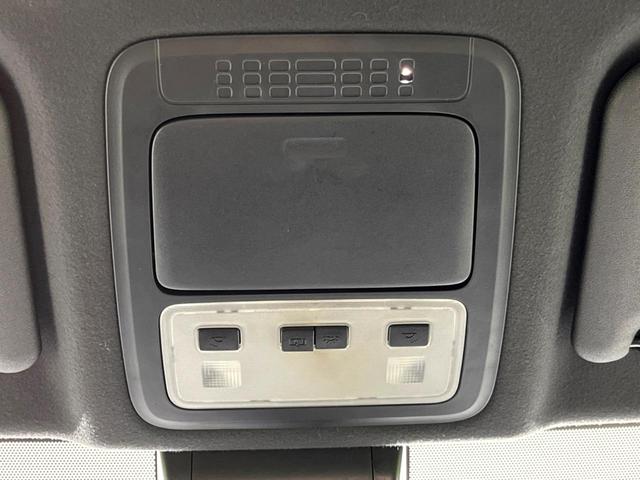 ノア Ｓｉ　ダブルバイビーＩＩＩ　４ＷＤ　ＳＤナビ　バックカメラ　両側電動ドア　寒冷地仕様　衝突軽減　禁煙車　コーナーセンサー　ＬＥＤヘッド　クルコン　ダブルエアコン　フルセグ　純正１６インチＡＷ　オートハイビーム　車線逸脱警報（50枚目）