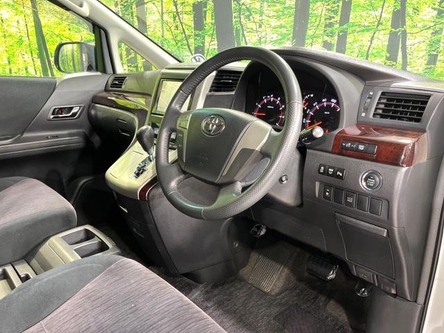 ヴェルファイア ２．４Ｚ　４ＷＤ　純正ナビ　両側電動ドア　バックカメラ　禁煙車　コーナーセンサー　スマートキー　ＨＩＤヘッド　ＥＴＣ　純正１８インチＡＷ　オートライト　デュアルエアコン　リアオートエアコン　Ｂｌｕｅｔｏｏｔｈ（40枚目）