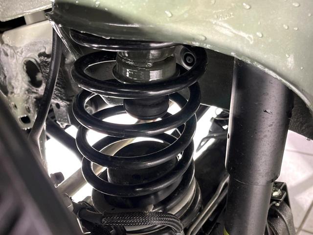 ジムニー ＸＣ　４ＷＤ　届出済未使用車　寒冷地仕様　シートヒーター　衝突軽減　コーナーセンサー　ＬＥＤヘッド　クルコン　純正１６インチＡＷ　ダウンヒルアシスト　ステアリングスイッチ　オートハイビーム　オートライト（21枚目）