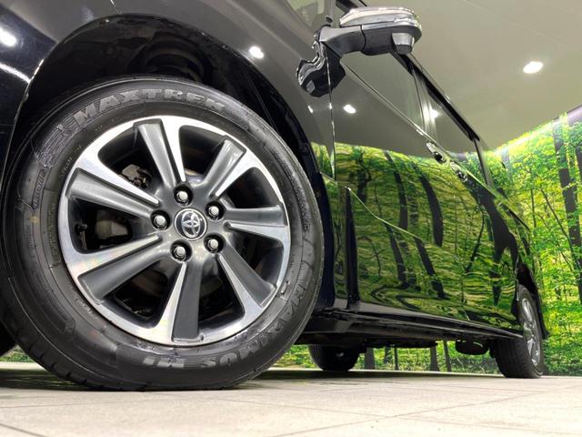 ヴォクシー ＺＳ　煌ＩＩ　４ＷＤ　純正ナビ　後席モニター　寒冷地仕様　両側電動スライド　衝突軽減　車線逸脱警報　オートハイビーム　ＬＥＤヘッド・フォグ　コーナーセンサー　バックカメラ　ＥＴＣ　ドラレコ　ウッドコンビステアリング（15枚目）