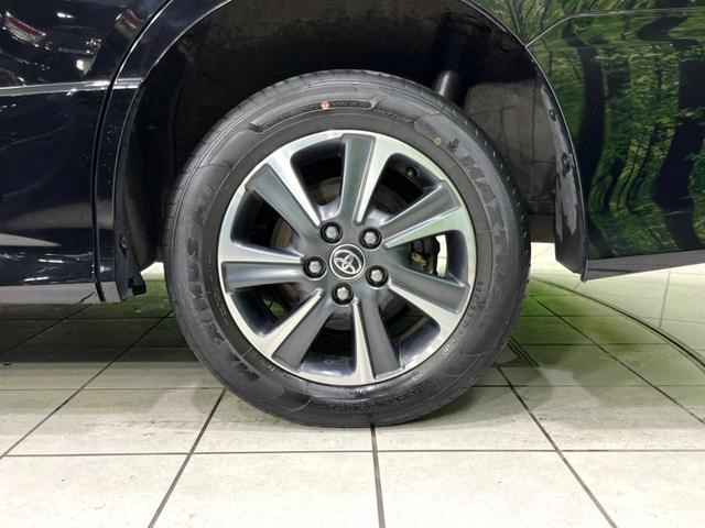 ヴォクシー ＺＳ　煌ＩＩ　４ＷＤ　純正ナビ　後席モニター　寒冷地仕様　両側電動スライド　衝突軽減　車線逸脱警報　オートハイビーム　ＬＥＤヘッド・フォグ　コーナーセンサー　バックカメラ　ＥＴＣ　ドラレコ　ウッドコンビステアリング（25枚目）