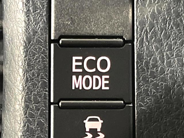 ヴォクシー ＺＳ　煌ＩＩ　４ＷＤ　純正ナビ　後席モニター　寒冷地仕様　両側電動スライド　衝突軽減　車線逸脱警報　オートハイビーム　ＬＥＤヘッド・フォグ　コーナーセンサー　バックカメラ　ＥＴＣ　ドラレコ　ウッドコンビステアリング（41枚目）