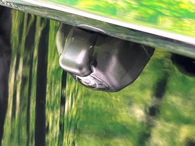 ヴォクシー ＺＳ　煌ＩＩ　４ＷＤ　純正ナビ　後席モニター　寒冷地仕様　両側電動スライド　衝突軽減　車線逸脱警報　オートハイビーム　ＬＥＤヘッド・フォグ　コーナーセンサー　バックカメラ　ＥＴＣ　ドラレコ　ウッドコンビステアリング（62枚目）