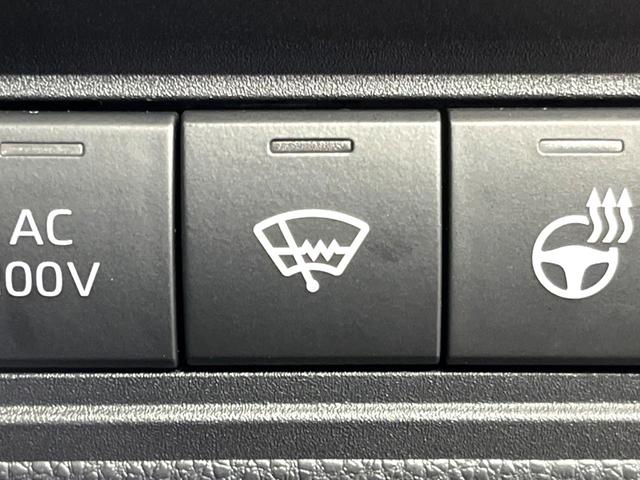 ヤリスクロス ハイブリッドZ 4WD 純正8型DA 全周囲カメラ 寒冷地仕様 衝突軽減 レーダークルーズ 電動リアゲート パワーシート 前席シートヒーター LEDヘッド 禁煙車 ドラレコ 純正18インチAW(8枚目)