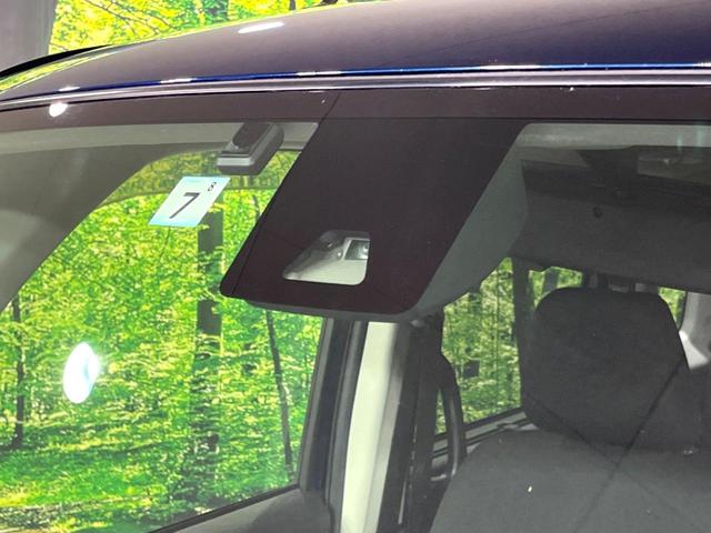 ルーミー カスタムG S 4WD 純正ナビ 両側電動ドア バックカメラ 寒冷地仕様 衝突軽減 禁煙車 シートヒーター コーナーセンサー LEDヘッド ETC クルコン オートライト オートエアコン ステアリングスイッチ(8枚目)