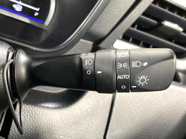 ルーミー カスタムG S 4WD 純正ナビ 両側電動ドア バックカメラ 寒冷地仕様 衝突軽減 禁煙車 シートヒーター コーナーセンサー LEDヘッド ETC クルコン オートライト オートエアコン ステアリングスイッチ(40枚目)