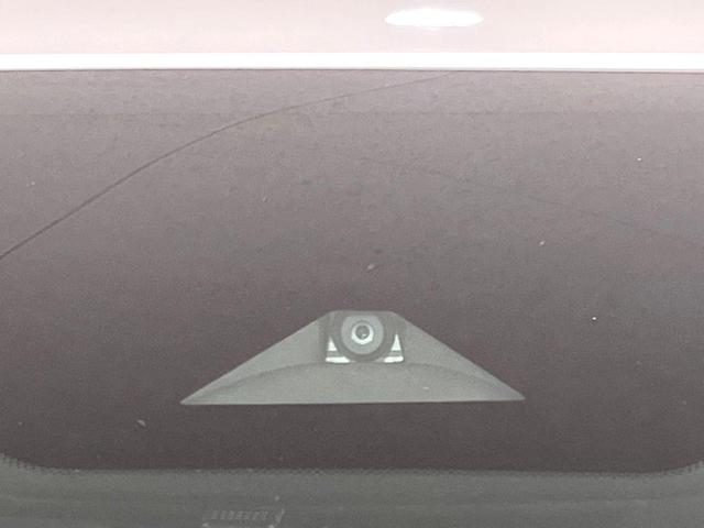 ノート Ｓ　ＦＯＵＲ　４ＷＤ　ＳＤナビ　バックカメラ　寒冷地仕様　衝突軽減　禁煙車　ドラレコ　シートヒーター　ステアリングヒーター　コーナーセンサー　スマートキー　ＥＴＣ　オートハイビーム　オートライト　オートエアコン（6枚目）