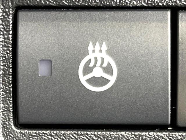 ノート Ｓ　ＦＯＵＲ　４ＷＤ　ＳＤナビ　バックカメラ　寒冷地仕様　衝突軽減　禁煙車　ドラレコ　シートヒーター　ステアリングヒーター　コーナーセンサー　スマートキー　ＥＴＣ　オートハイビーム　オートライト　オートエアコン（8枚目）