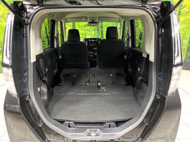 ルーミー カスタムＧ　４ＷＤ　両側電動ドア　ＳＤナビ　バックカメラ　寒冷地仕様　衝突軽減　レーダークルーズ　ＬＥＤライト　ＬＥＤフォグ　禁煙車　コーナーセンサー　ＬＥＤヘッド　ＥＴＣ　純正１４インチＡＷ　スマートキー（11枚目）