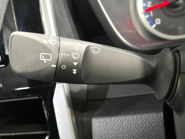 ルーミー カスタムＧ　４ＷＤ　両側電動ドア　ＳＤナビ　バックカメラ　寒冷地仕様　衝突軽減　レーダークルーズ　ＬＥＤライト　ＬＥＤフォグ　禁煙車　コーナーセンサー　ＬＥＤヘッド　ＥＴＣ　純正１４インチＡＷ　スマートキー（49枚目）