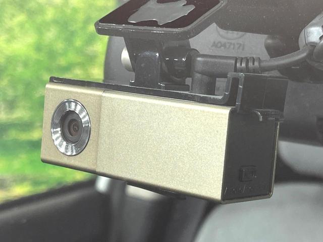 インプレッサスポーツハイブリッド ハイブリッド２．０ｉ－Ｓアイサイト　４ＷＤ　純正ナビ　バックカメラ　衝突軽減　レーダークルーズ　ドラレコ　寒冷地仕様　ＨＩＤヘッド　禁煙車　Ｂｌｕｅｔｏｏｔｈ　ＣＤ　ＤＶＤ　合皮シート　パドルシフト　ＥＴＣ　純正１７インチＡＷ（8枚目）