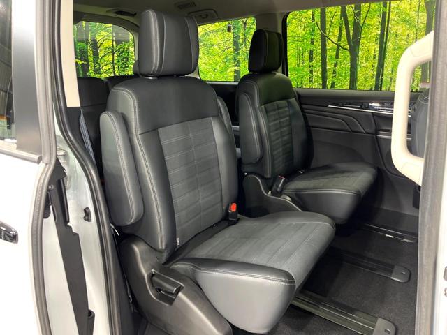 デリカD:5 シャモニー 4WD ディーゼル 禁煙車 両側電動ドア 全周囲カメラ 衝突軽減 レーダークルーズ 電動リアゲート パワーシート BSM レーンアシスト 純正18インチAW 前席シートヒーター(10枚目)