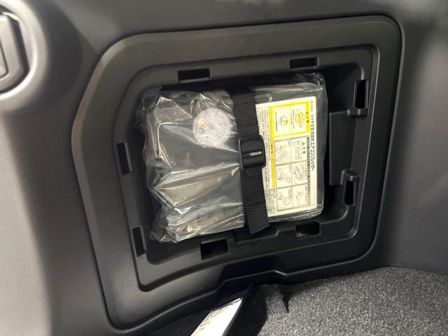 デリカD:5 シャモニー 4WD ディーゼル 禁煙車 両側電動ドア 全周囲カメラ 衝突軽減 レーダークルーズ 電動リアゲート パワーシート BSM レーンアシスト 純正18インチAW 前席シートヒーター(74枚目)