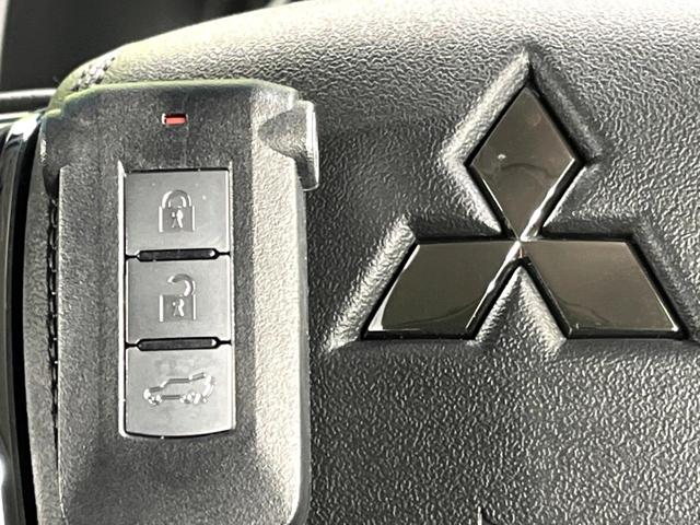 デリカD:5 シャモニー 4WD ディーゼル 禁煙車 両側電動ドア 全周囲カメラ 衝突軽減 レーダークルーズ 電動リアゲート パワーシート BSM レーンアシスト 純正18インチAW 前席シートヒーター(79枚目)