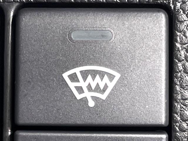 フィット 13G・Sパッケージ 4WD 純正ナビ バックカメラ 寒冷地仕様 衝突軽減 禁煙車 ドラレコ LEDヘッド ETC クルコン 純正15インチAW オートライト オートエアコン アイドリングストップ ステアリングスイッチ(6枚目)