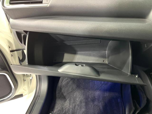 フィット 13G・Sパッケージ 4WD 純正ナビ バックカメラ 寒冷地仕様 衝突軽減 禁煙車 ドラレコ LEDヘッド ETC クルコン 純正15インチAW オートライト オートエアコン アイドリングストップ ステアリングスイッチ(40枚目)