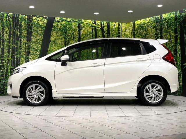 フィット 13G・Sパッケージ 4WD 純正ナビ バックカメラ 寒冷地仕様 衝突軽減 禁煙車 ドラレコ LEDヘッド ETC クルコン 純正15インチAW オートライト オートエアコン アイドリングストップ ステアリングスイッチ(66枚目)