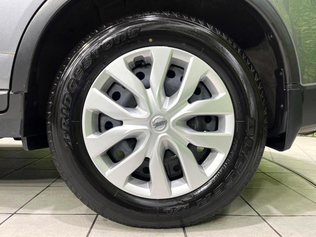 エクストレイル ２０Ｓ　ハイブリッド　４ＷＤ　純正ナビ　衝突軽減　コーナーセンサー　デュアルオートエアコン　バックカメラ　ＥＴＣ　ＬＥＤフォグライト　オートライト　ステアリングスイッチ　純正１７インチＡＷ　横滑り防止装置（71枚目）