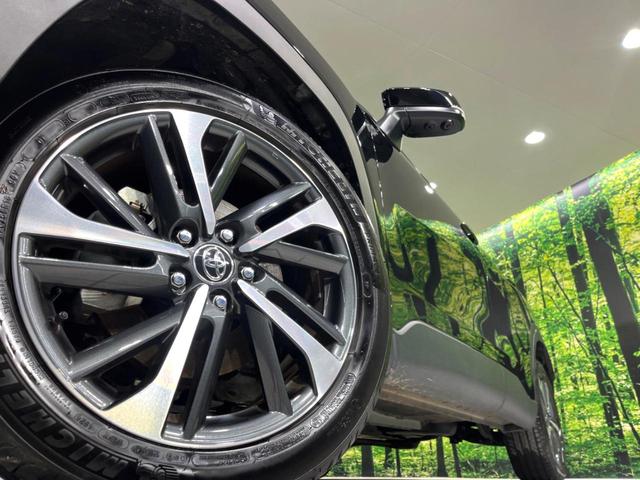 カローラクロス ハイブリッド　Ｚ　４ＷＤ　純正１０型ＤＡ　禁煙車　寒冷地仕様　ガラスルーフ　全周囲カメラ　衝突軽減　ＬＥＤヘッド／フォグ　シーケンシャルターンランプ　ＢＳＭ　シートヒーター　パワーシート　ステアリングヒーター　ＥＴＣ（14枚目）