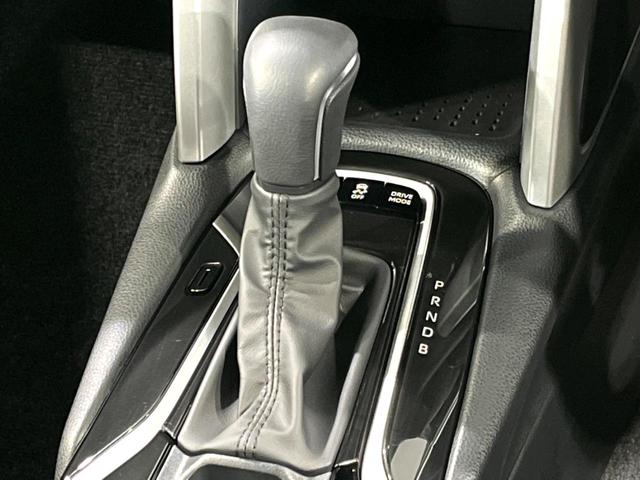 カローラクロス ハイブリッド　Ｚ　４ＷＤ　純正１０型ＤＡ　禁煙車　寒冷地仕様　ガラスルーフ　全周囲カメラ　衝突軽減　ＬＥＤヘッド／フォグ　シーケンシャルターンランプ　ＢＳＭ　シートヒーター　パワーシート　ステアリングヒーター　ＥＴＣ（29枚目）