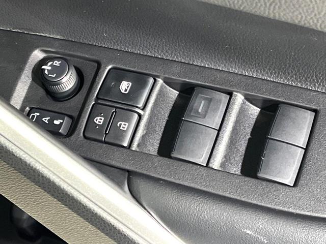 カローラクロス ハイブリッド　Ｚ　４ＷＤ　純正１０型ＤＡ　禁煙車　寒冷地仕様　ガラスルーフ　全周囲カメラ　衝突軽減　ＬＥＤヘッド／フォグ　シーケンシャルターンランプ　ＢＳＭ　シートヒーター　パワーシート　ステアリングヒーター　ＥＴＣ（48枚目）