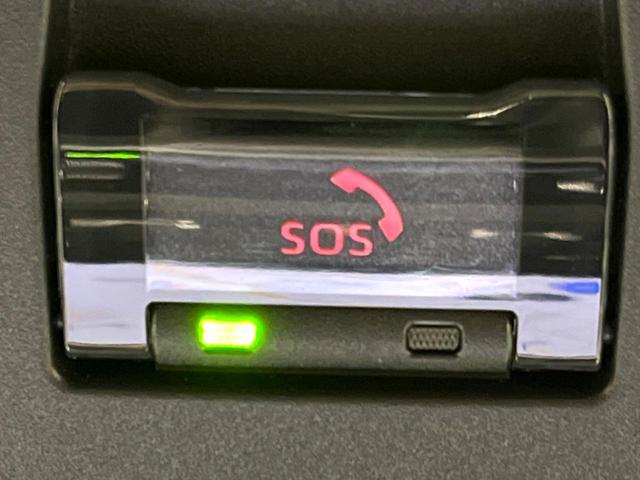 カローラクロス ハイブリッド　Ｚ　４ＷＤ　純正１０型ＤＡ　禁煙車　寒冷地仕様　ガラスルーフ　全周囲カメラ　衝突軽減　ＬＥＤヘッド／フォグ　シーケンシャルターンランプ　ＢＳＭ　シートヒーター　パワーシート　ステアリングヒーター　ＥＴＣ（72枚目）