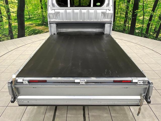 ハイゼットトラック ジャンボSAIIIt 4WD ハイルーフ 4AT 衝突軽減 3方開荷台 寒冷地仕様 禁煙車 LEDヘッド LEDフォグ 車線逸脱 先行車発進お知らせ 横滑り防止 エアコン CD プライバシーガラス(18枚目)