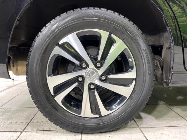 フリード＋ Ｇ・ホンダセンシング　４ＷＤ　ＳＤナビ　バックカメラ　両側電動ドア　寒冷地仕様　衝突軽減　シートヒーター　ＬＥＤヘッド　ＥＴＣ　純正１５インチＡＷ　オートハイビーム　車線逸脱警報　オートライト　ステアリングスイッチ（24枚目）