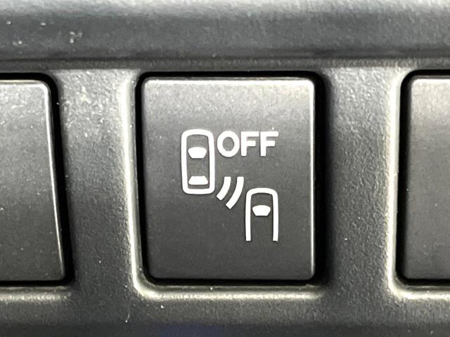 �y�����r�[�N���f�B�e�B�N�V�����z���s���A�h�A�~���[�̎��p�ɂȂ�₷���ӏ��Ɍ㑱�Ԃ��ڋ߂���ƃT�C�h�~���[�t�߂Ɍx����\���A�h���C�o�[�ɒ��ӊ��N�ƁA����̍ۂ̓n���h��������A�V�X�g�����܂��B