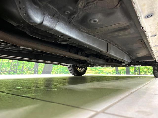 ステラ カスタムＲ　４ＷＤ　ＳＤナビ　寒冷地仕様　禁煙車　スマートキー　オートエアコン　ＨＩＤヘッド　純正１４インチＡＷ　スマートキー　フロントフォグランプ　ＣＤ／ＤＶＤ再生　地デジＴＶ　盗難防止システム　衝突安全ボディ（23枚目）