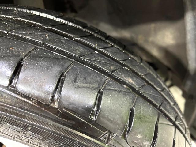 ステラ カスタムＲ　４ＷＤ　ＳＤナビ　寒冷地仕様　禁煙車　スマートキー　オートエアコン　ＨＩＤヘッド　純正１４インチＡＷ　スマートキー　フロントフォグランプ　ＣＤ／ＤＶＤ再生　地デジＴＶ　盗難防止システム　衝突安全ボディ（52枚目）