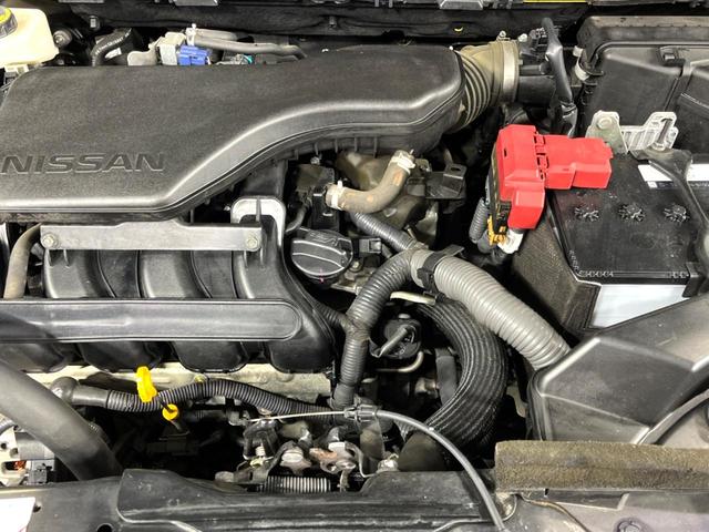 エクストレイル ２０Ｘ　エマージェンシーブレーキパッケージ　４ＷＤ　純正ナビ　全周囲カメラ　寒冷地仕様　シートヒーター　衝突軽減　クルコン　ドラレコ　ＥＴＣ　デュアルエアコン　ステアリングスイッチ　ＬＥＤライト　ルーフレール　純正１７インチＡＷ　ＣＤ／ＤＶＤ（19枚目）