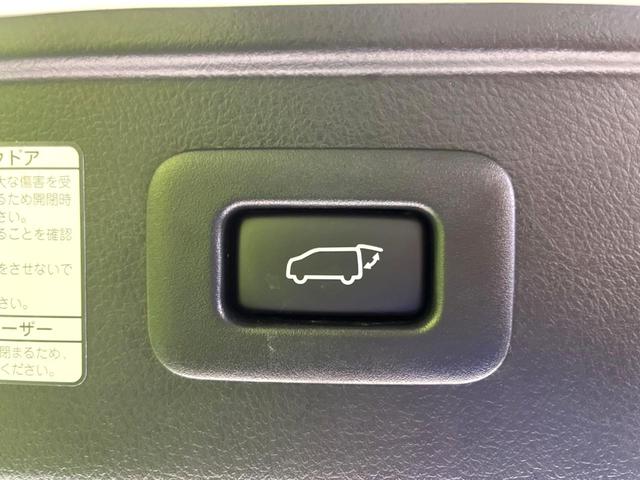 アルファード ２．５Ｓ　Ｃパッケージ　４ＷＤ　ＴＲＤエアロ　純正ナビ　両側電動ドア　後席モニター　全周囲カメラ　ＪＢＬサウンド　寒冷地仕様　電動リアゲート　衝突軽減　レーダークルーズ　禁煙車　革シート　シートエアコン　パワーシート　ＢＳＭ（26枚目）