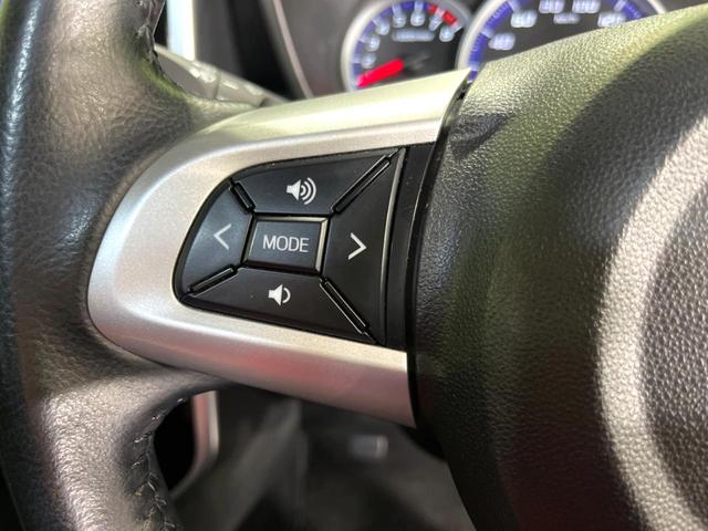 タンク カスタムＧ　４ＷＤ　純正９型ナビ　両側電動ドア　バックカメラ　寒冷地仕様　衝突軽減　シートヒーター　禁煙車　ドラレコ　コーナーセンサー　ＬＥＤヘッド　ＥＴＣ　クルコン　純正１４インチＡＷ　ステアリングスイッチ（32枚目）