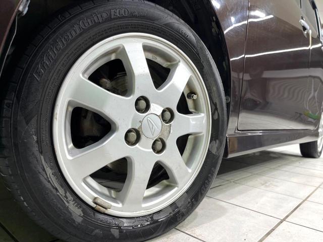 �y�����P�S�C���`�A���~�z�C�[���z�O�ςɃ}�b�`���������A���~�z�C�[���𑕒����Ă���܂��B�e��ЊO�A���~�z�C�[����A�X�^�b�h���X�^�C�����戵�����Ă���܂��B���񂲑��k����������