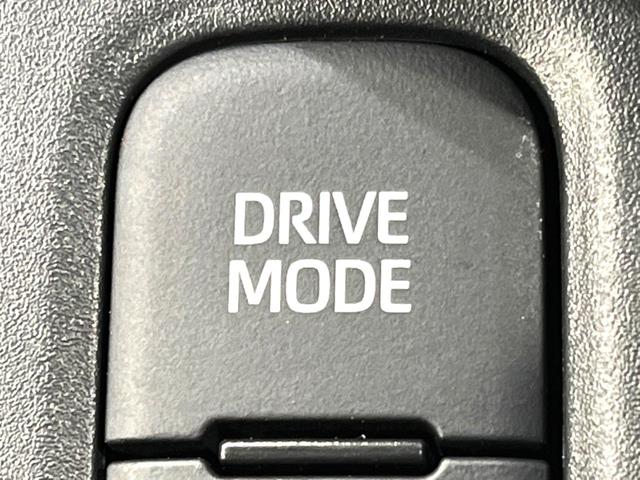 ヤリスクロス ハイブリッドＺ　４ＷＤ　純正８型ＤＡ　全周囲カメラ　寒冷地仕様　ステアリングヒーター　シートヒーター　衝突軽減　ＢＳＭ　禁煙車　パワーシート　ドラレコ　コーナーセンサー　ＬＥＤライト　純正１８インチＡＷ　ＥＴＣ（68枚目）