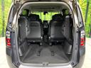 ラゲッジルームは、大容量のスペースを確保。普段のお買い物からレジャーまで、幅広く活躍してくれます!また、リアシートを倒すことでバリエーション豊かにお使いいただけます。