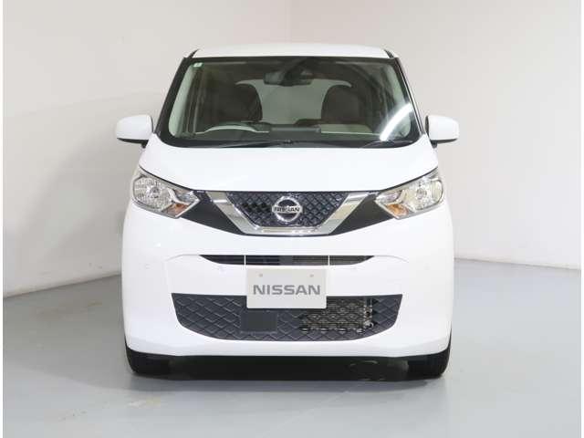 デイズ Ｘ　６６０　Ｘ　４ＷＤ　レンタアップ　インテリジェントキー　メモリーナビ　ＥＴＣ　バックカメラ　アルミホイール　衝突防止システム　記録簿　エアバッグ　エアコン　パワーステアリング　パワーウィンドウ　ＣＤ（10枚目）