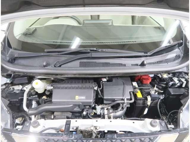 デイズ Ｘ　６６０　Ｘ　４ＷＤ　レンタアップ　インテリジェントキー　メモリーナビ　ＥＴＣ　バックカメラ　アルミホイール　衝突防止システム　記録簿　エアバッグ　エアコン　パワーステアリング　パワーウィンドウ　ＣＤ（13枚目）