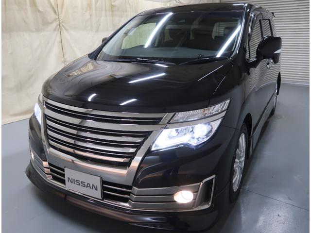 エルグランド ライダー　ブラックライン　２．５　ライダー　ブラックライン　４ＷＤ　後席フリップダウン　リモコンスターター　メモリーナビ　ＥＴＣ　バックカメラ　両側電動スライドドア　革シート　アルミホイール　３列シート　フルセグ　オットマン（22枚目）