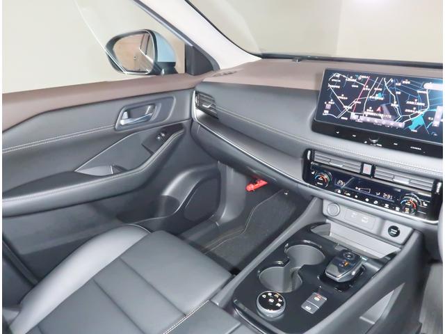 エクストレイル Ｘ　ｅ－４ＯＲＣＥ　１．５　Ｘ　ｅ－４ＯＲＣＥ　４ＷＤ　衝突軽減ブレ－キ　踏み間違い衝突防止アシ　メモリーナビ　ＥＴＣ　バックカメラ　アルミホイール　全周囲カメラ　アダプティブクルーズコントロール　衝突防止システム（43枚目）