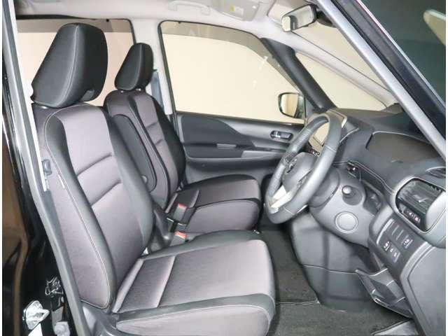 セレナ 2.0 ハイウェイスター VセレクションII 4WD 衝突軽減ブレ-キ(12枚目)