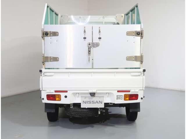 ハイゼットトラック ６６０　ジャンボ　スタンダード　３方開　４ＷＤ（9枚目）