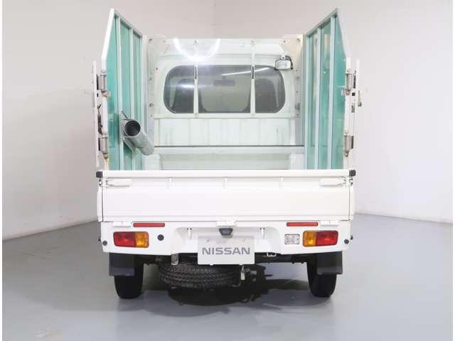 ハイゼットトラック ６６０　ジャンボ　スタンダード　３方開　４ＷＤ（10枚目）