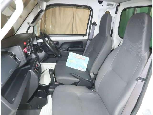 ハイゼットトラック ６６０　ジャンボ　スタンダード　３方開　４ＷＤ（13枚目）